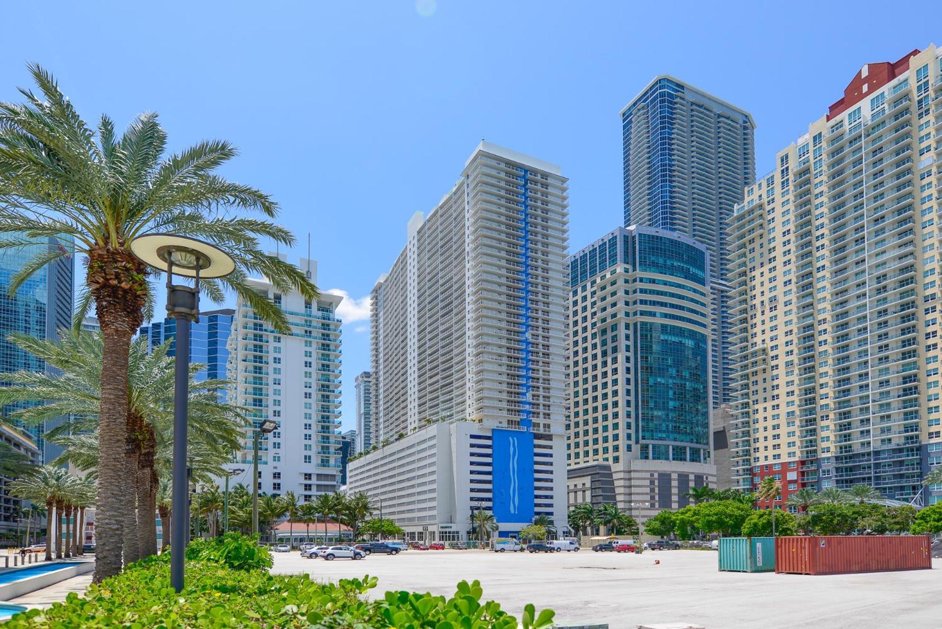 Wonderful Condo In The Heart Of Brickell With Pool Miami Luaran gambar